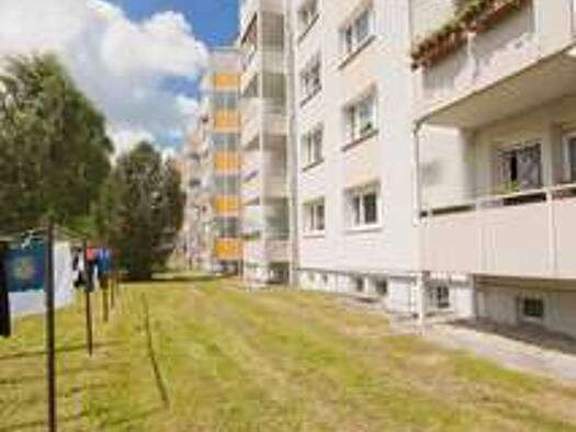 Wohnung zur Miete 140 € 1 Zimmer 33 m² 4. Geschoss frei ab sofort Straße des Friedens 8 Kitzscher 04567