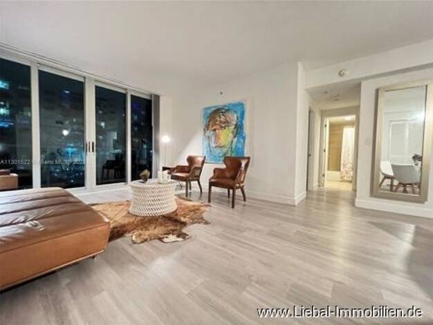 Wohnung zum Kauf 280.000 $ 2 Zimmer 76,7 m² Miami North Bay Village, FL 33141