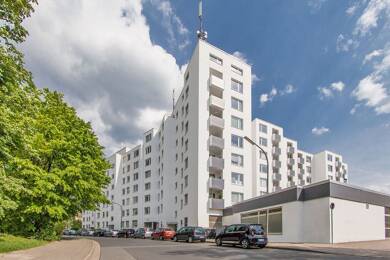 Wohnung zur Miete 815 € 4 Zimmer 90,4 m² 5. Geschoss frei ab 01.07.2025 Paul-Jonas.Meier-Straße 40 Gliesmarode Braunschweig 38104