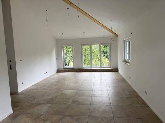 Wohnung zur Miete 1.000 € 4 Zimmer 105 m² Kleinseebach Möhrendorf 91096