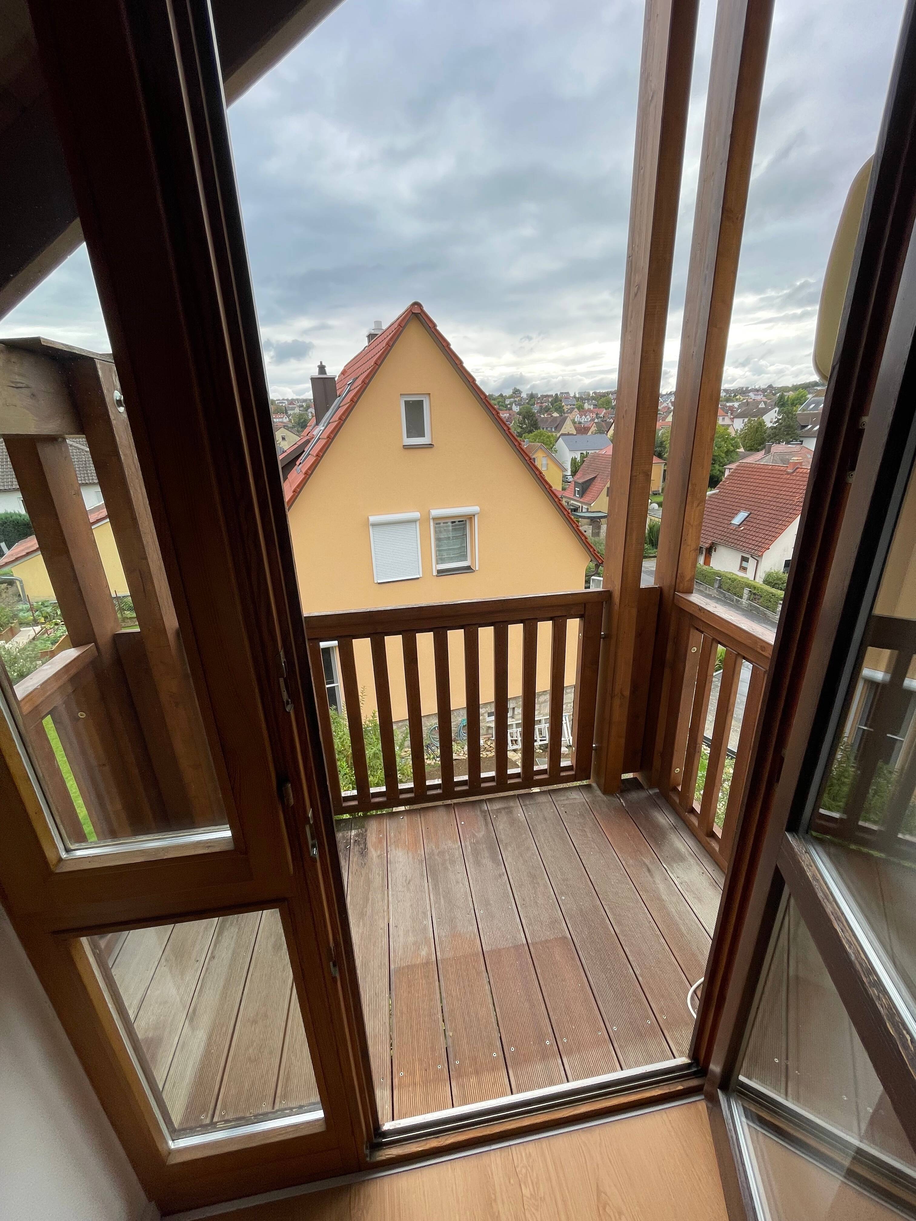 Wohnung zur Miete 590 € 2 Zimmer 50 m²<br/>Wohnfläche 4/4<br/>Geschoss Höchberg 97204