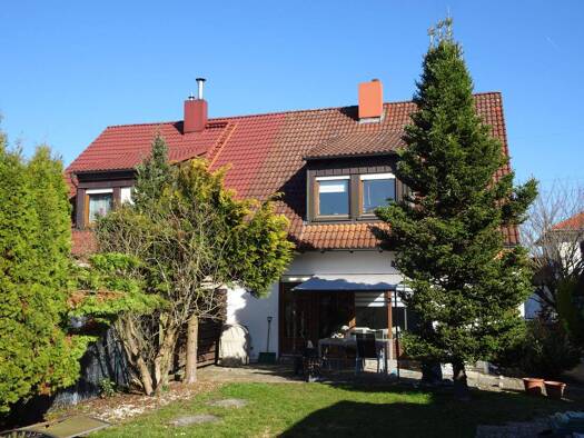 Doppelhaushälfte zum Kauf 465.000 € 4 Zimmer 117 m² 462 m² Grundstück Thurn Heroldsbach 91336