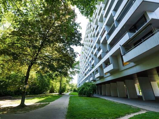 Wohnung zur Miete 690 € 2 Zimmer 60 m² 7. Geschoss frei ab 01.01.2027 Rostocker Straße 50 Bad Cannstatt Stuttgart 70376