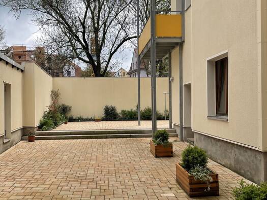 Wohnung zur Miete 360 € 2 Zimmer 48 m² frei ab 01.11.2026 Max-Pechstein-Straße 20 Innenstadt Zwickau 08056
