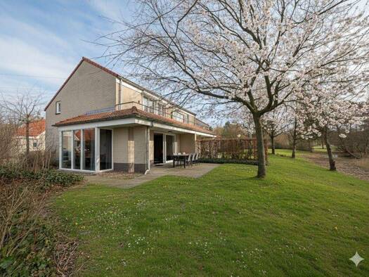 Haus zum Kauf 325.000 € 4 Zimmer 98 m² 293 m² Grundstück Heel 6097