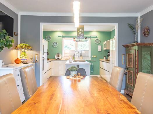 Mehrfamilienhaus zum Kauf 8 Zimmer 251,6 m² 2.170 m² Grundstück Freiburg 21729