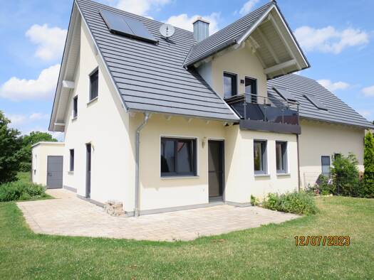 Wohnung zur Miete 1.050 € 3,5 Zimmer 96 m² EG Baldingen Nördlingen 86720