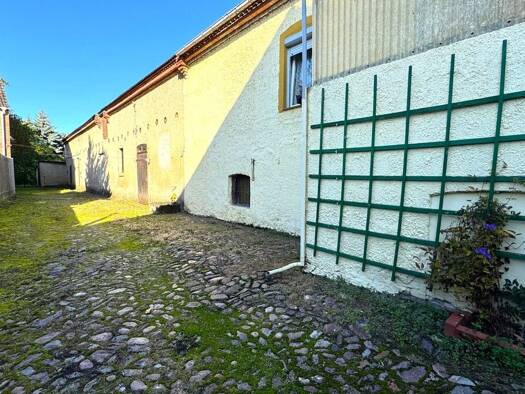 Doppelhaushälfte zum Kauf 57.000 € 2 Zimmer 87 m² 1.361 m² Grundstück Großzöberitz Zörbig 06780