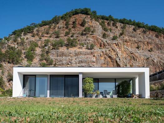 Villa zum Kauf 4.900.000 € 6 Zimmer 561 m² 26.429 m² Grundstück Winzendorf-Muthmannsdorf 2722
