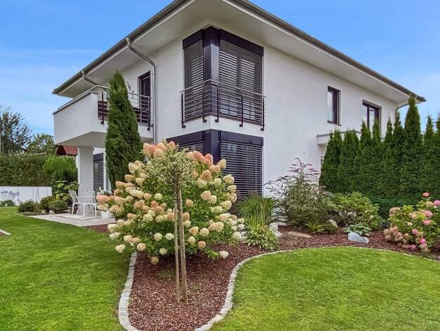 Einfamilienhaus zum Kauf 825.000 € 7 Zimmer 245,7 m² 1.057 m² Grundstück frei ab 01.09.2026 Roßbach 94439