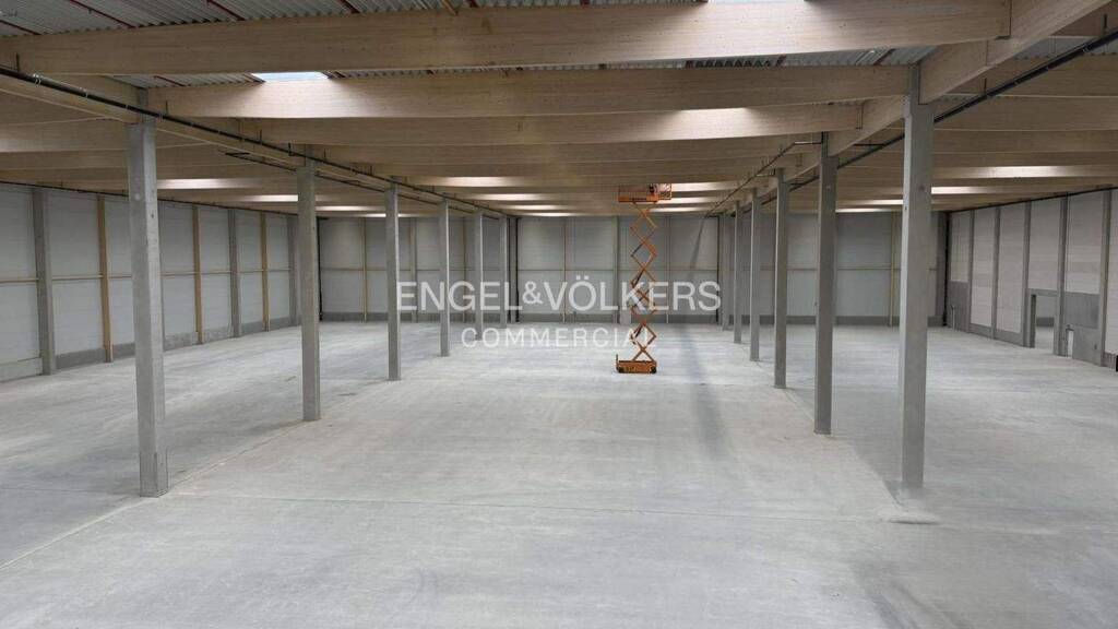 Halle/Industriefläche zur Miete provisionsfrei 4.769 m² Lagerfläche teilbar ab 5.081 m² Velten 16727