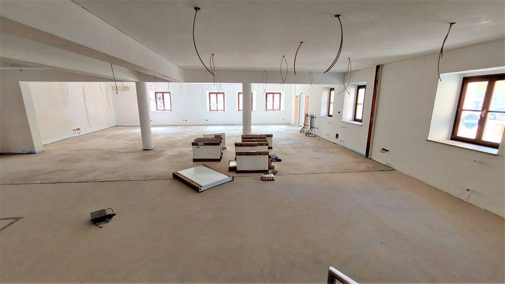 Bürofläche zur Miete 3.800 € 5 Zimmer 320 m² Bürofläche teilbar von 10 m² bis 180 m² Schlörplatz Weiden Weiden in der Oberpfalz 92637