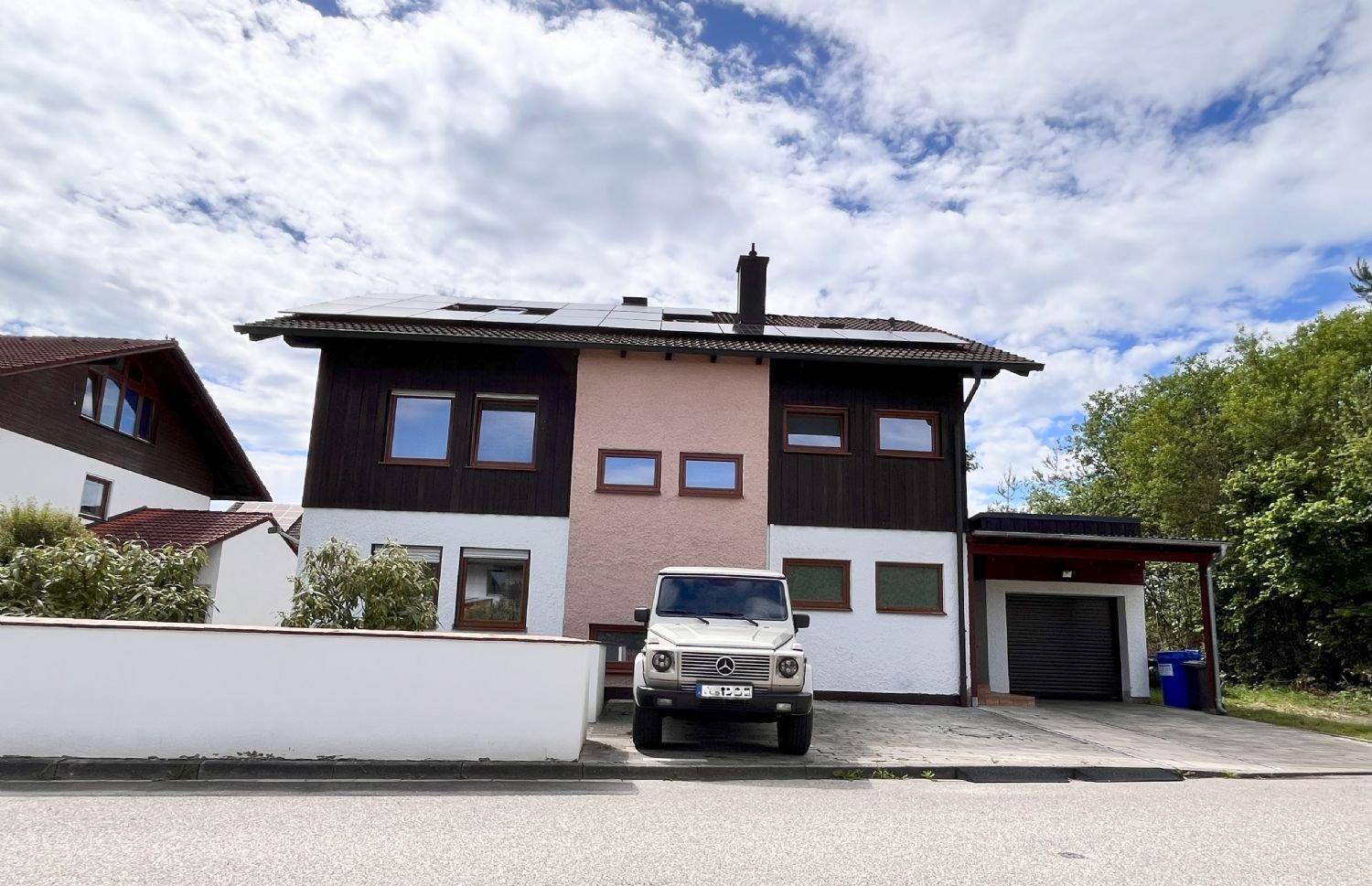 Einfamilienhaus zum Kauf 925.000 € 9 Zimmer 312 m²<br/>Wohnfläche 508 m²<br/>Grundstück West Waldkraiburg 84478