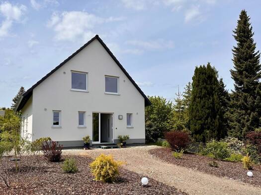 Haus zum Kauf provisionsfrei 235.000 € 4 Zimmer 98 m² 600 m² Grundstück Euba Chemnitz 09128