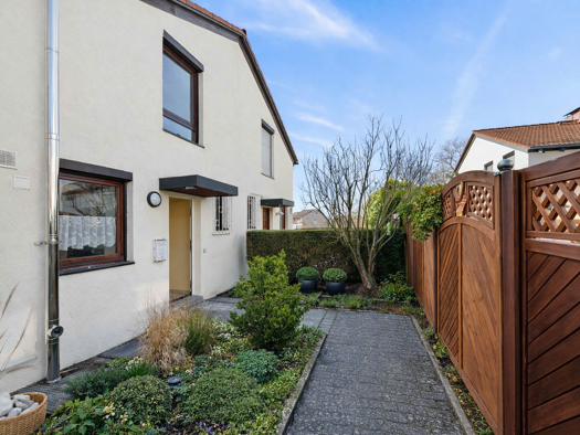 Reihenmittelhaus zum Kauf 515.000 € 4 Zimmer 104,9 m² 117 m² Grundstück Leonberg 71229