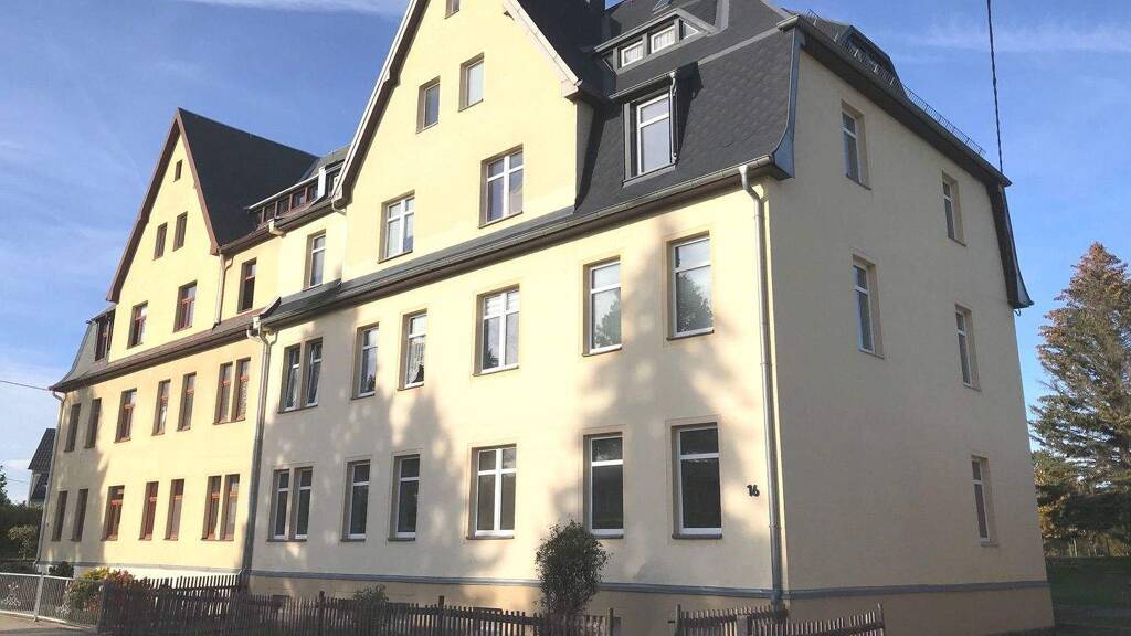 Wohnung zur Miete 400 € 3 Zimmer 67 m² 2. Geschoss frei ab sofort Ziegelstraße 16 Hartmannsdorf 09232