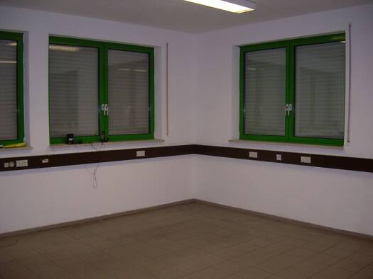 Büro zur Miete 900 € 3 Zimmer 100 m² Bürofläche Langen-Bergheim Hammersbach 63546