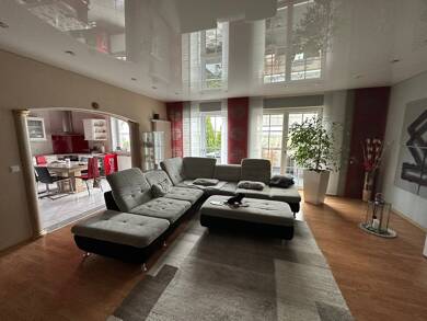 Haus zum Kauf 790.000 € 287 m² 560 m² Grundstück Kitzingen Kitzingen 97318