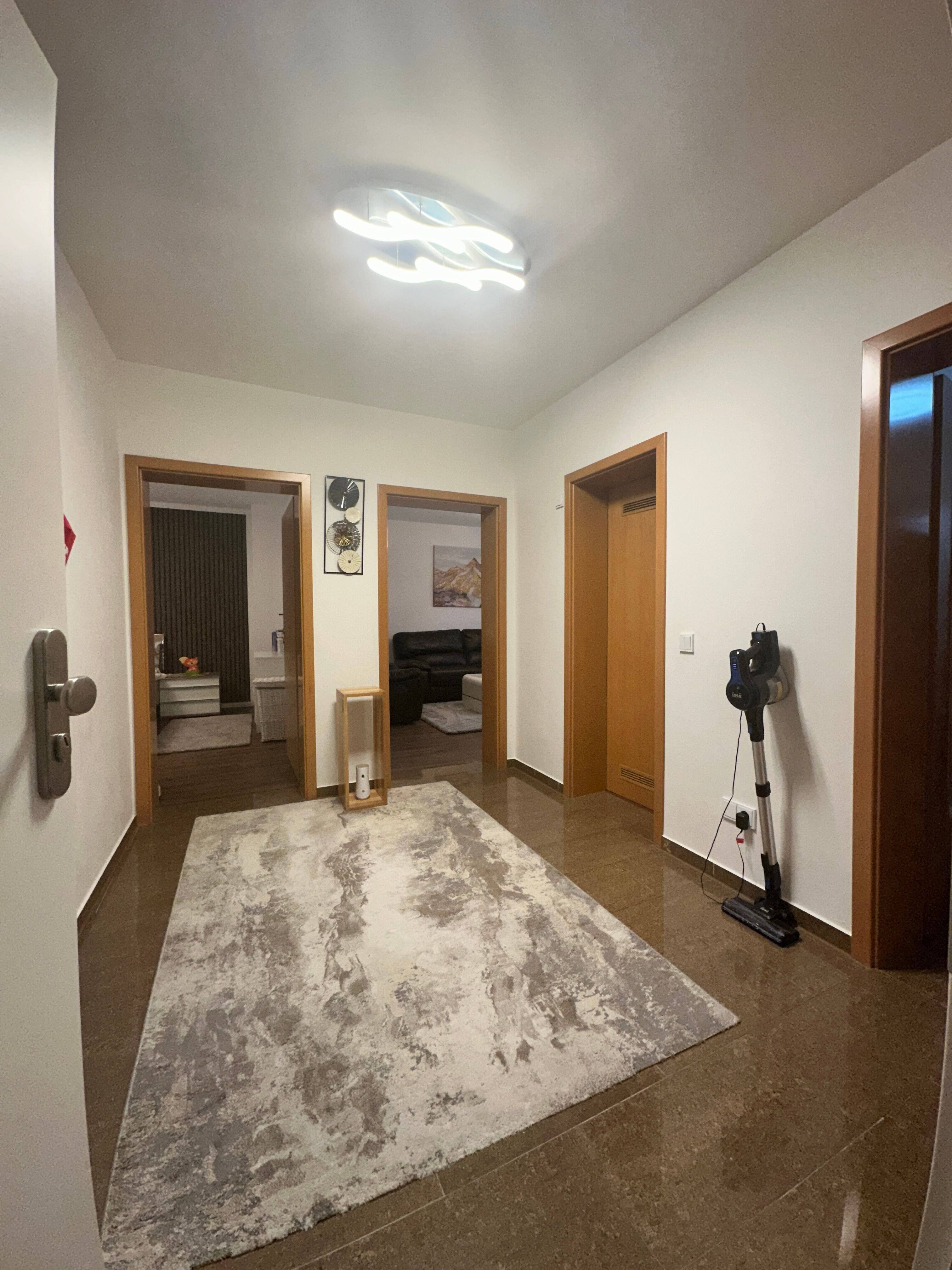 Property thumbnail 6