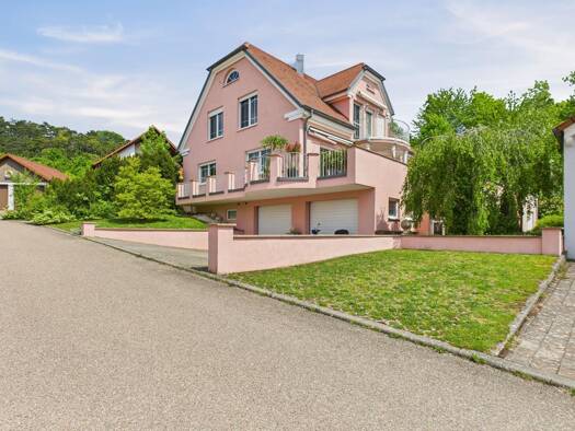Mehrfamilienhaus zum Kauf 792.000 € 10 Zimmer 274 m² 800 m² Grundstück frei ab sofort Lauchheim 73466