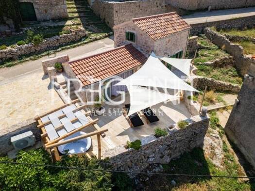 Studio zum Kauf 490.000 € 1 Zimmer Hvar