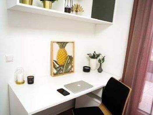 Studio zur Miete 640 € 1 Zimmer 33 m² 2. Geschoss frei ab 01.10.2025 Regensburger Str. 6/8 Glockenhof Nürnberg 90478