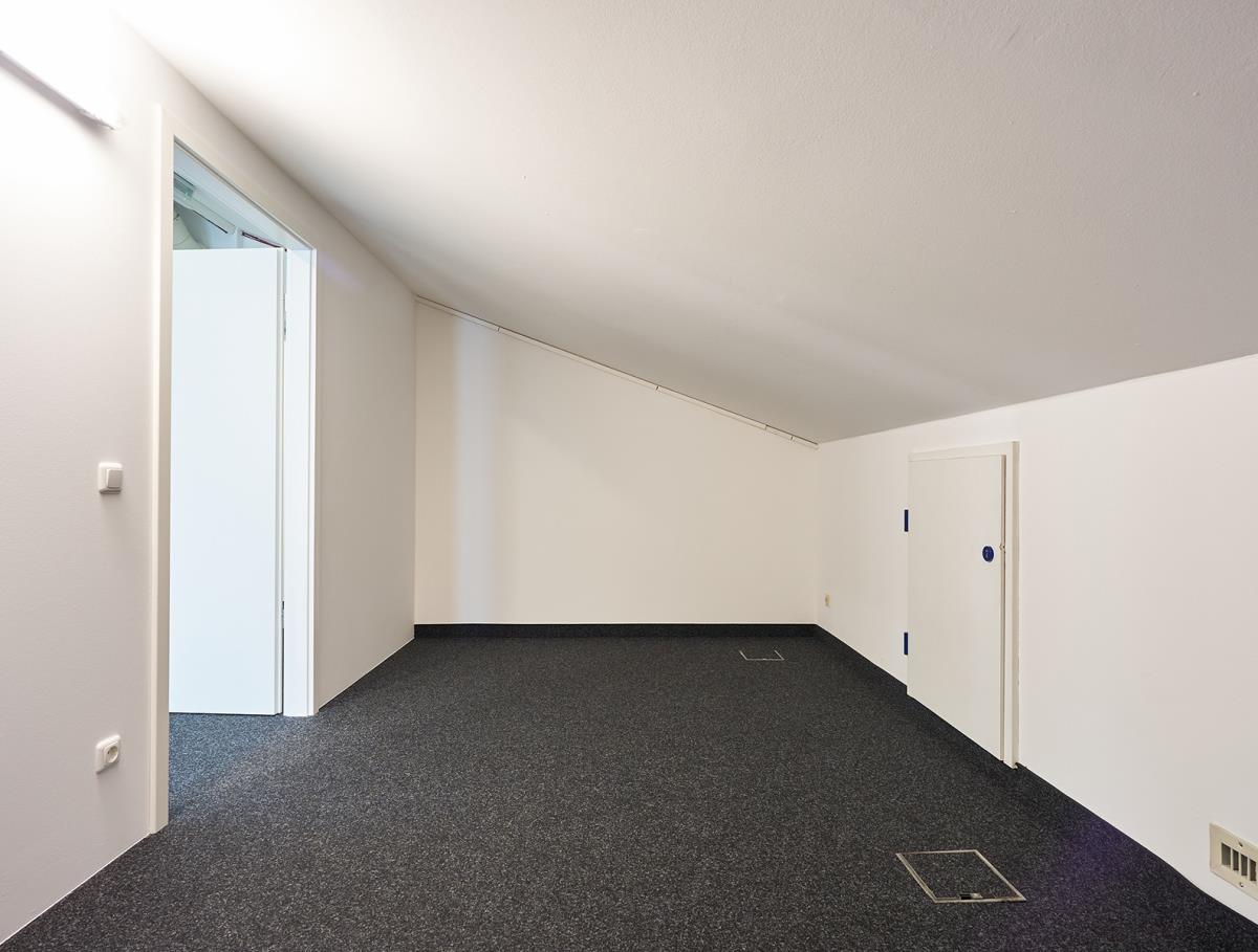 Lagerhalle zur Miete 6,50 € 14,3 m²<br/>Lagerfläche Am Hochacker 3-5 Neukeferloh Grasbrunn 85630