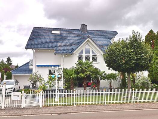 Haus zum Kauf provisionsfrei 749.000 € 4 Zimmer 180 m² 587 m² Grundstück Gensingen 55457