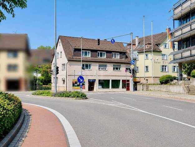 Haus zum Kauf 1.080.000 € 13 Zimmer 308,5 m² 652 m² Grundstück Nürtingen 72622