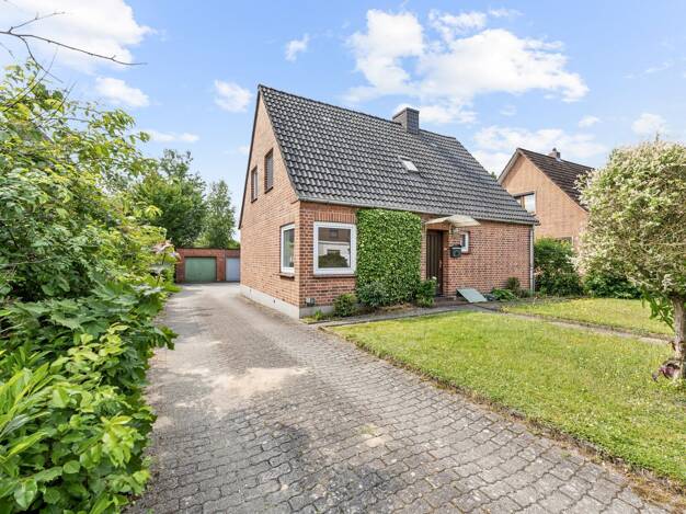 Einfamilienhaus zum Kauf 375.000 € 6 Zimmer 143 m² 993 m² Grundstück Trittau 22946