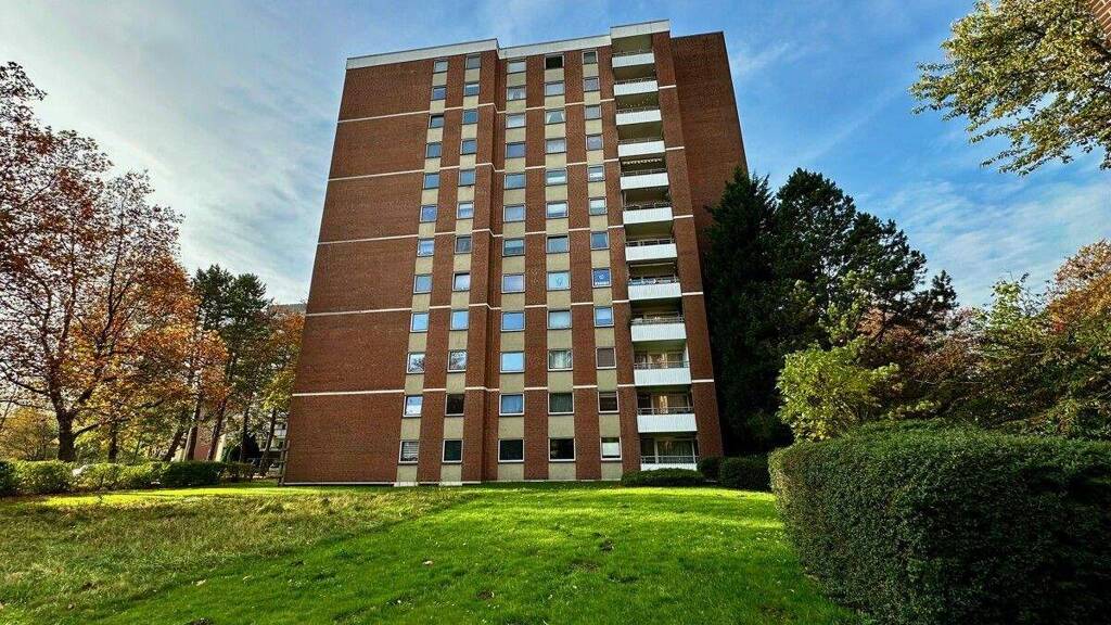 Wohnung zum Kauf 250.000 € 2 Zimmer 81,9 m² 1. Geschoss Rahlstedt Hamburg 22147