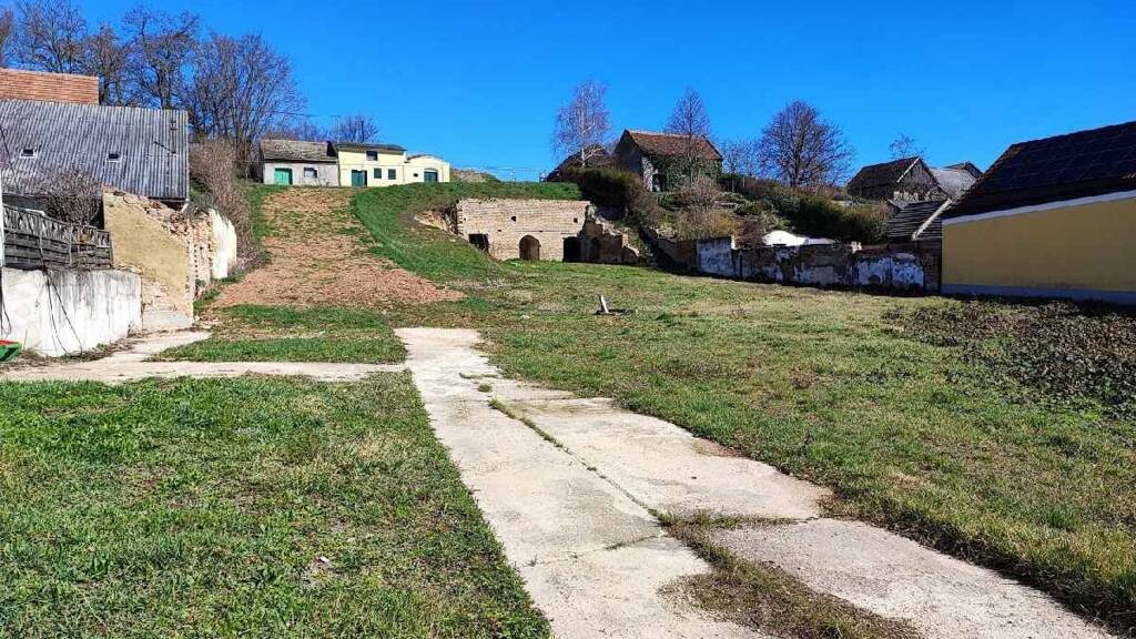 Grundstück zum Kauf 195.000 € 8.346 m² Grundstück Zistersdorf 2225