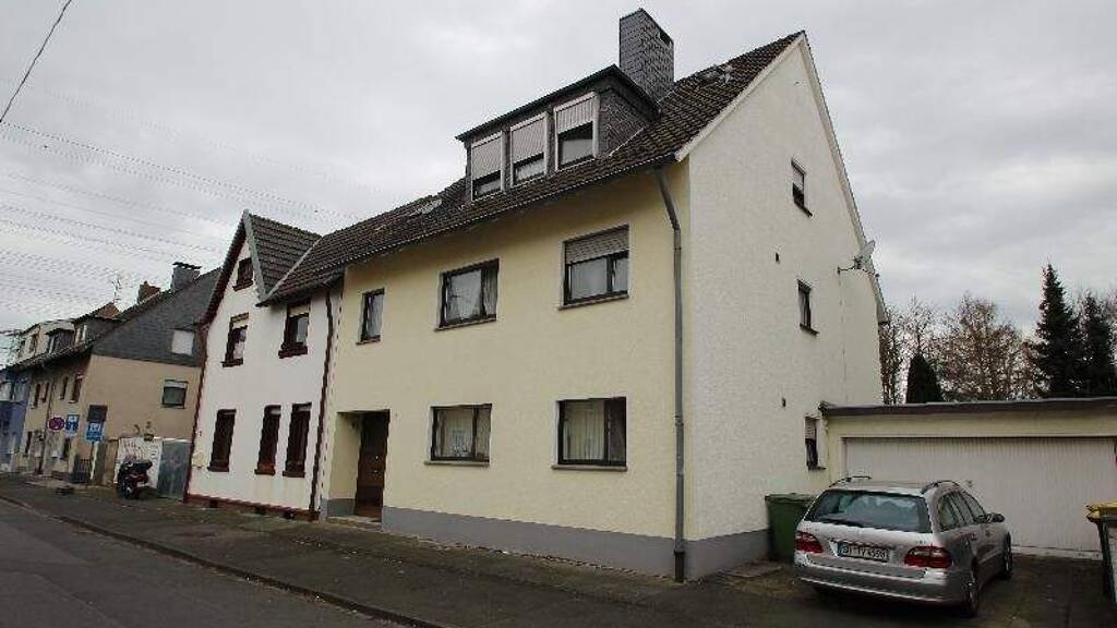 Mehrfamilienhaus zum Kauf als Kapitalanlage geeignet 1.000.000 € 8 Zimmer 420 m² 830 m² Grundstück Sieglar Troisdorf 53844
