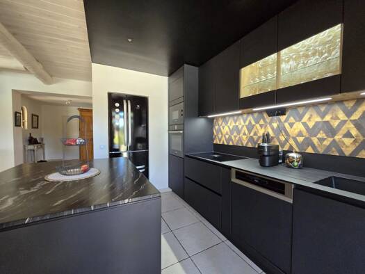 Einfamilienhaus zum Kauf 890.000 € 5 Zimmer 240 m² 5.340 m² Grundstück BAGNOLS EN FORET 83600