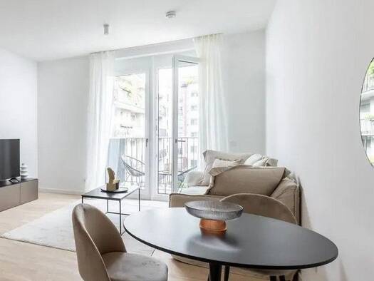 Wohnung zur Miete 840 € 2 Zimmer 60 m² Geschoss 3/6 frei ab sofort Tiergarten Mitte 10785