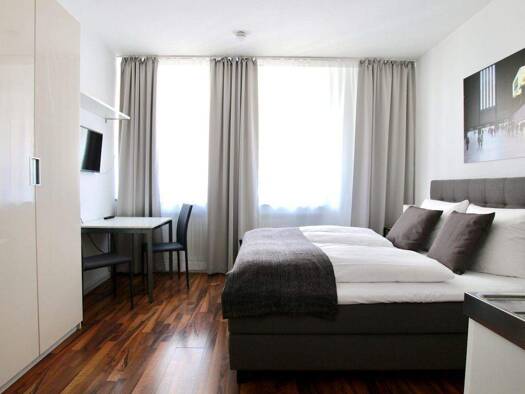 Studio zur Miete Wohnen auf Zeit 1.490 € 1 Zimmer 25 m² frei ab sofort Neustadt-Nord Köln 50672