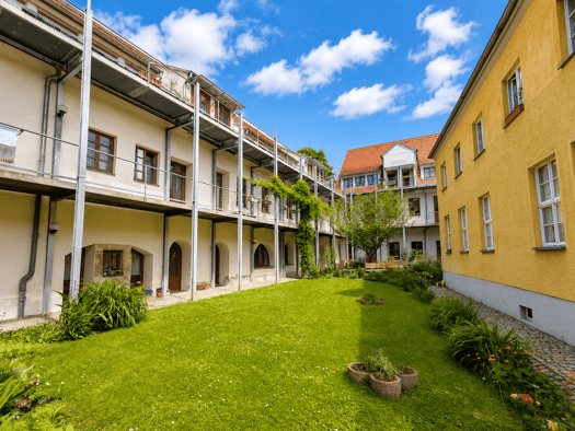 Wohnung zum Kauf 45.000 € 2 Zimmer 39,8 m² 1. Geschoss frei ab sofort Salzstraße 10 Naumburg Naumburg (Saale) 06618