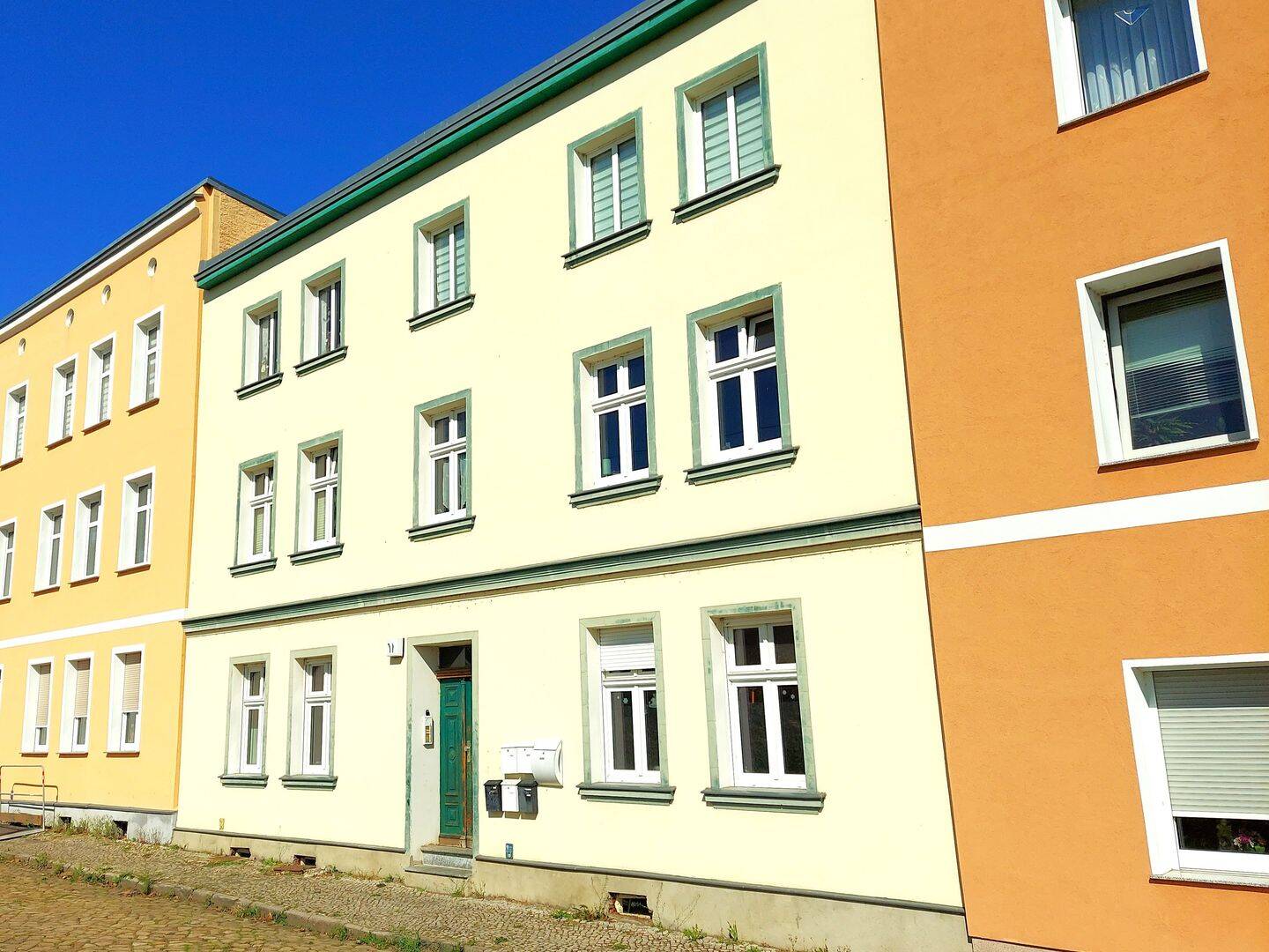 Günstige Gelegenheit – rentables  Mehrfamilienhaus in aufstrebendem Stadtteil
