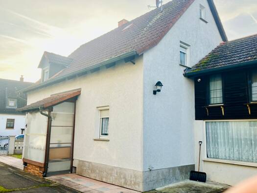 Einfamilienhaus zum Kauf 300.000 € 7 Zimmer 86 m² 706 m² Grundstück Kemmern 96164