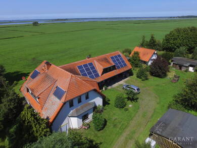 Mehrfamilienhaus zum Kauf 685.000 € 10 Zimmer 300 m² 2.300 m² Grundstück frei ab sofort Neuendorf Heide Saal 18317