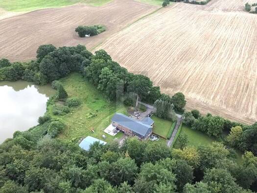Wohnung zum Kauf 170.000 € 6 Zimmer 115 m² 2. Geschoss Mönchneversdorf Schönwalde am Bungsberg 23744