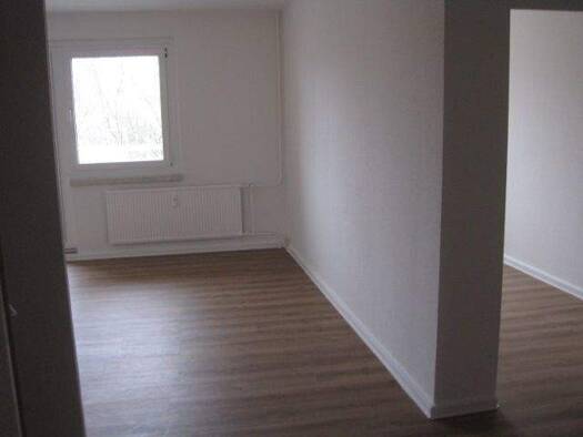 Wohnung zur Miete 280 € 3 Zimmer 56,3 m² Wolgograder Allee 30 Hutholz Hutholz 09123