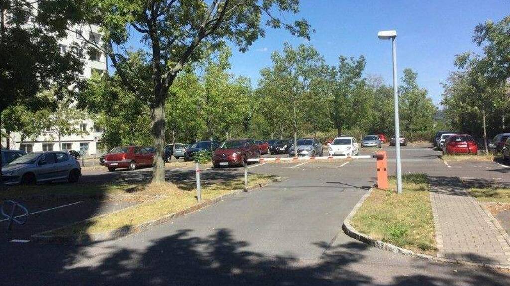 Außenstellplatz zur Miete provisionsfrei 20 € Parkplatz Rottwerndorfer St Leuben Dresden 01257
