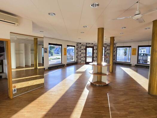 Laden zum Kauf 379.000 € 3 Zimmer teilbar ab 154 m² Durmersheim Durmersheim 76448