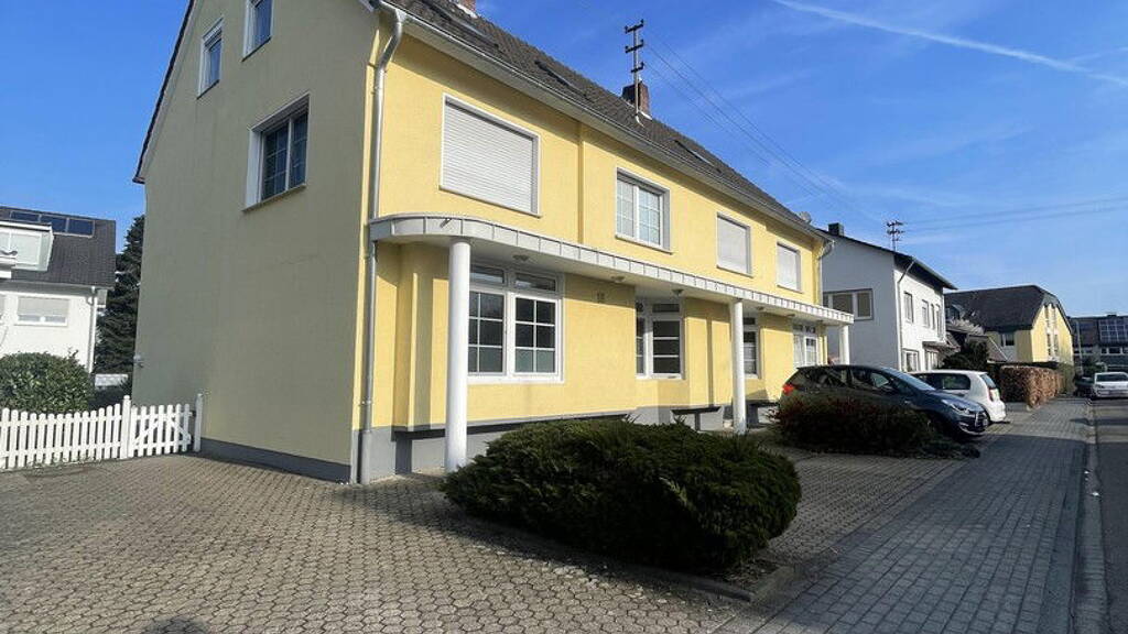 Wohnung zur Miete 990 € 2 Zimmer 79 m² EG frei ab sofort Gothestraße 18 Sankt Augustin 53757