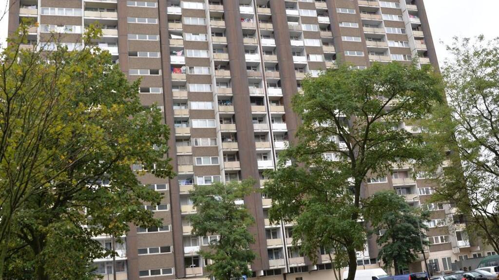 Wohnung zum Kauf 60.000 € 2 Zimmer 40 m² 21. Geschoss An der Fuhr 4 Meschenich köln 50997