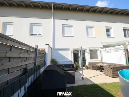 Reihenmittelhaus zum Kauf 390.000 € 6 Zimmer 159 m² Eggendorf 2492