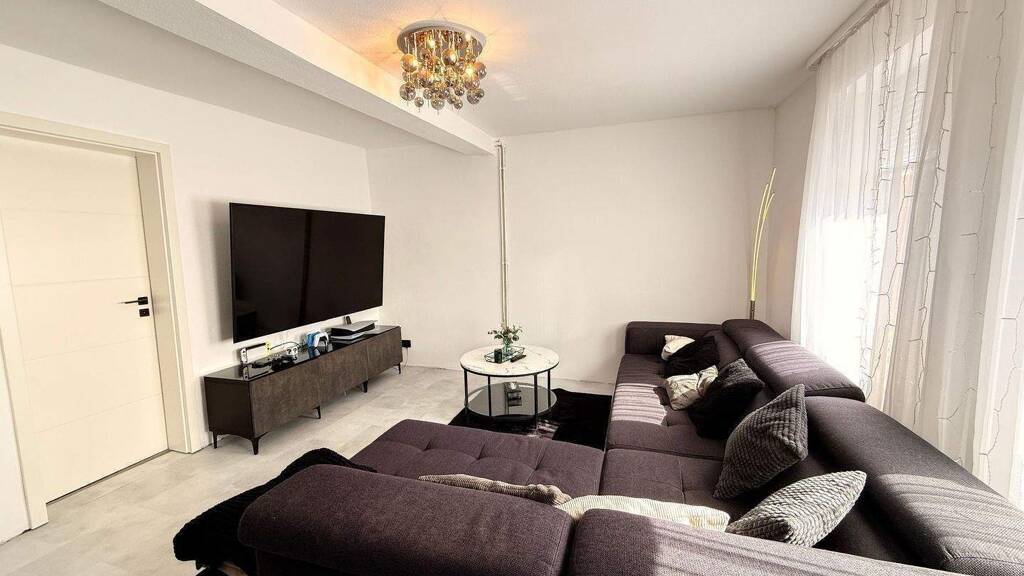 Einfamilienhaus zum Kauf provisionsfrei 255.000 € 5 Zimmer 128 m² 218 m² Grundstück Friedhofstraße 1 Eidengesäß Linsengericht 63589