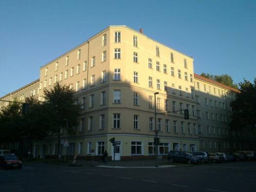 Wohnung zur Miete 717 € 2 Zimmer 48,9 m² frei ab sofort Friedrichshain Friedrichshain-Kreuzberg 10243