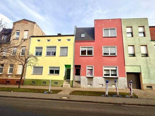 Mehrfamilienhaus zum Kauf 220.000 € 12 Zimmer 340 m² 900 m² Grundstück frei ab sofort Schönebeck (Elbe) 39218